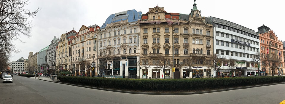 rent car prague station